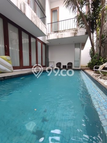 Rumah Elit Modern Tanpa Renovasi di Kemang Jakarta Selatan Rumah Elit Modern Tanpa Renovasi di Kemang Jakarta Selatan