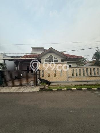Lokasi strategis! Rumah siap pakai dikontrakkan di Serpong Utara LB 133m2 Lokasi strategis! Rumah siap pakai dikontrakkan di Serpong Utara LB 133m2