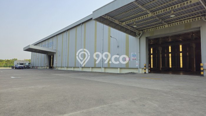 Gudang Disewakan Kawasan Cikarang, Luas 7656m2m², Lokasi Strategis, Siap Bisnis Gudang Disewakan Kawasan Cikarang, Luas 7656m2m², Lokasi Strategis, Siap Bisnis