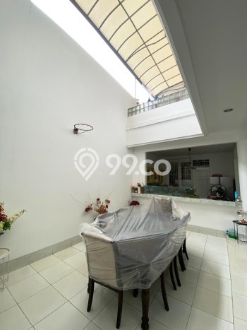 Rumah Luxury Modern Tanpa Renovasi di Bintaro Jakarta Selatan Rumah Luxury Modern Tanpa Renovasi di Bintaro Jakarta Selatan