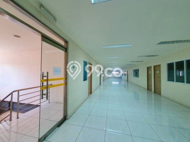 Unit Gudang Dijual di Cikampek Karawang Luas Tanah 34758m2, Luas Bangunan 19620m2 Unit Gudang Dijual di Cikampek Karawang Luas Tanah 34758m2, Luas Bangunan 19620m2