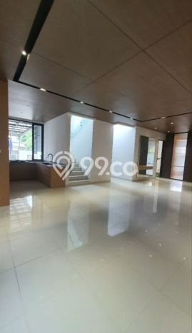 Rumah Luxury Modern Siap Huni di Meruya Jakarta Barat Rumah Luxury Modern Siap Huni di Meruya Jakarta Barat