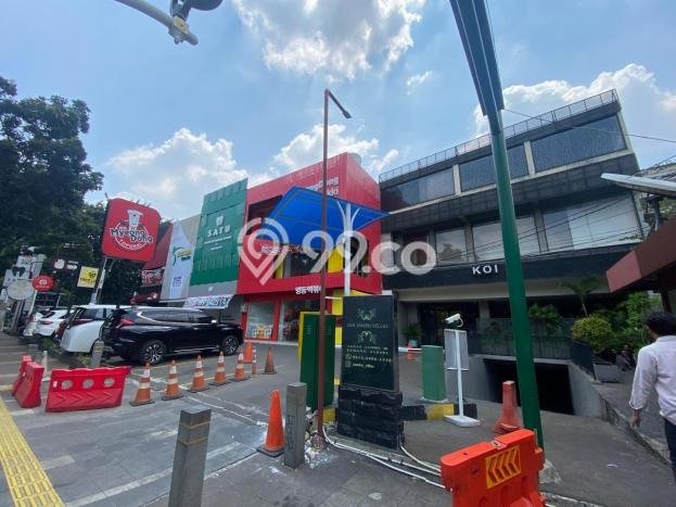 Ruko Disewa di Jakarta Selatan dengan LB 120m2 Area Komersial Ramai Ruko Disewa di Jakarta Selatan dengan LB 120m2 Area Komersial Ramai