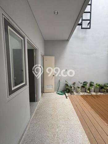 Jual Rumah Luas Megah Dengan View Cantik di Alam Sutera, Tangerang Jual Rumah Luas Megah Dengan View Cantik di Alam Sutera, Tangerang