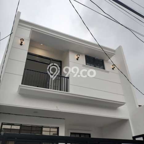Hunian Cantik Minimalis Lb 120m2 di BSD, Tangerang Selatan Hunian Cantik Minimalis Lb 120m2 di BSD, Tangerang Selatan
