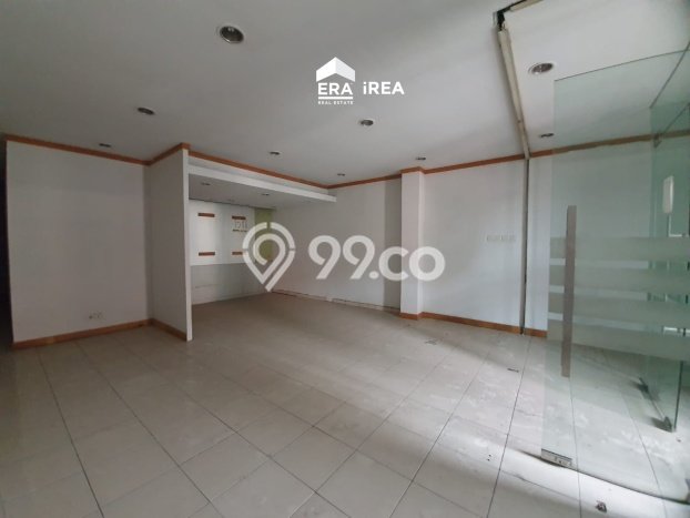 Ruko untuk disewa di Banjarsari punya LT 102m2 & LB 170m2 harga sewa kompetitif Ruko untuk disewa di Banjarsari punya LT 102m2 & LB 170m2 harga sewa kompetitif