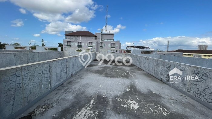 Ruko Disewakan Lokasi Banjarsari Solo Harga Spesial! Ruko Disewakan Lokasi Banjarsari Solo Harga Spesial!