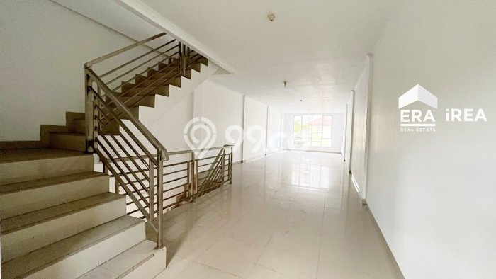 Ruko Disewakan Lokasi Banjarsari Solo Harga Spesial! Ruko Disewakan Lokasi Banjarsari Solo Harga Spesial!