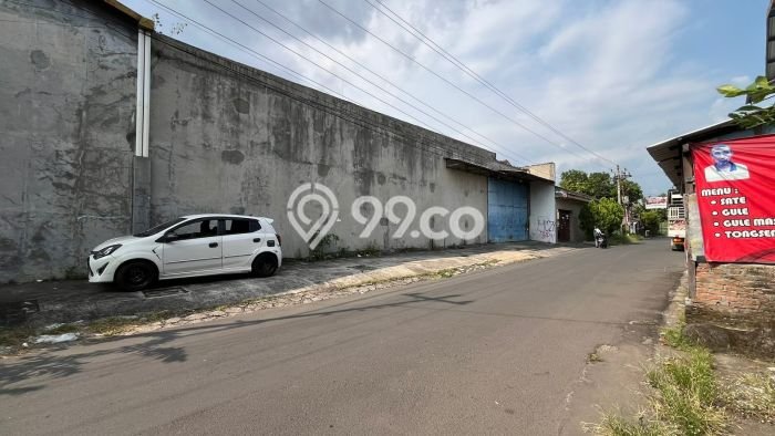 Gudang untuk disewa di Solo Baru punya LT 825m2 & LB 621m2 harga sewa kompetitif Gudang untuk disewa di Solo Baru punya LT 825m2 & LB 621m2 harga sewa kompetitif