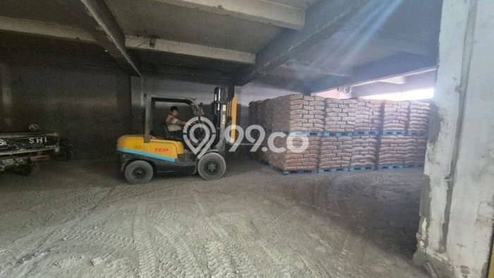 Gudang Bagus Dijual LB 1500m2 Lokasi Strategis Cirebon Area Cocok untuk Berbisnis Gudang Bagus Dijual LB 1500m2 Lokasi Strategis Cirebon Area Cocok untuk Berbisnis