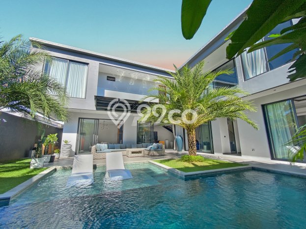 Vila Terawat Kawasan , Luas 300m2m², Lokasi Strategis dengan akses bagus Vila Terawat Kawasan , Luas 300m2m², Lokasi Strategis dengan akses bagus