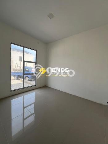 JUAL CEPAT! Rumah Ready Stock Area Strategis Bengkong, Luas 90m2m² LB 98m2m² JUAL CEPAT! Rumah Ready Stock Area Strategis Bengkong, Luas 90m2m² LB 98m2m²