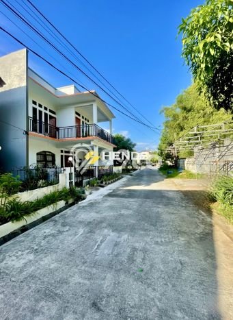 KESEMPATAN TERBAIK! Bisa KPR Rumah Minimalis lokasi , Batam, Luas 177m2m² LB 220m2m² KESEMPATAN TERBAIK! Bisa KPR Rumah Minimalis lokasi , Batam, Luas 177m2m² LB 220m2m²