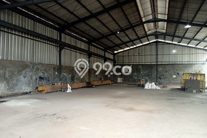 Unit Gudang Disewakan di Narogong di Area Ramai & Strategis Unit Gudang Disewakan di Narogong di Area Ramai & Strategis