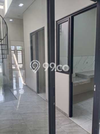 Jual Rumah Minimalis Bagus Punya 3 KT di Tenggilis Mejoyo Surabaya SHM Jual Rumah Minimalis Bagus Punya 3 KT di Tenggilis Mejoyo Surabaya SHM