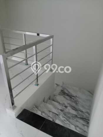 Jual Rumah Eksklusif 4 KT di Semolowaru, Surabaya Jual Rumah Eksklusif 4 KT di Semolowaru, Surabaya