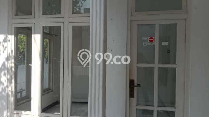 Lokasi terbaik! Rumah siap huni disewakan di Rungkut LB 130m2 Lokasi terbaik! Rumah siap huni disewakan di Rungkut LB 130m2