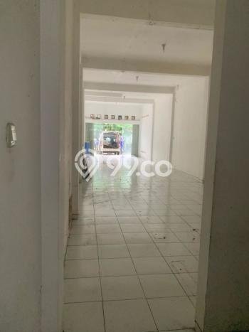 Unit Ruko Paling Strategis di Tenggilis Mejoyo Surabaya dengan LB 130m2 Unit Ruko Paling Strategis di Tenggilis Mejoyo Surabaya dengan LB 130m2