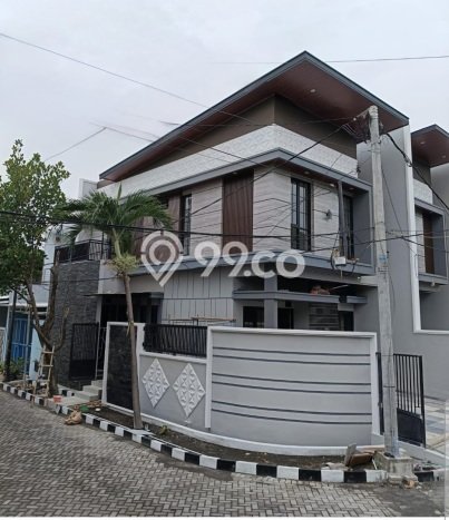 Dijual Rumah Mewah Elegan Dengan View Cantik di Manyar, Surabaya Dijual Rumah Mewah Elegan Dengan View Cantik di Manyar, Surabaya