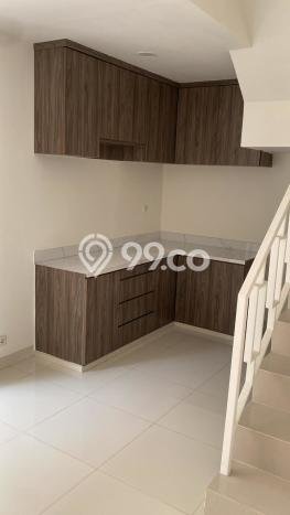 Dijual Rumah 5 Kamar Lokasi Ideal Bagus dan Strategis di Tangerang Dijual Rumah 5 Kamar Lokasi Ideal Bagus dan Strategis di Tangerang
