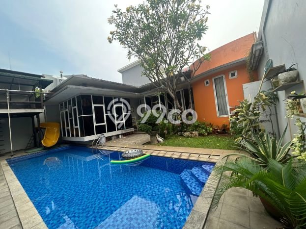 Rumah Elit Modern Tanpa Renovasi di Pondok Bambu Jakarta Timur Rumah Elit Modern Tanpa Renovasi di Pondok Bambu Jakarta Timur