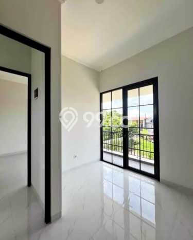 Rumah Luas Asri 3 KT Siap Pakai di Jatiwaringin Bekasi Rumah Luas Asri 3 KT Siap Pakai di Jatiwaringin Bekasi