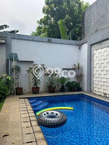 Rumah Elit Modern Tanpa Renovasi di Pondok Bambu Jakarta Timur Rumah Elit Modern Tanpa Renovasi di Pondok Bambu Jakarta Timur
