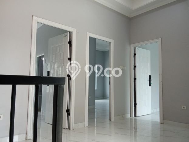 Dijual Rumah Mewah Elegan Dengan View Eksklusif di Cinere, Jakarta Selatan Dijual Rumah Mewah Elegan Dengan View Eksklusif di Cinere, Jakarta Selatan