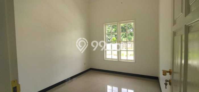For Sale Rumah 5 Kamar Lokasi Strategis Nyaman dan Strategis di Pasar Minggu For Sale Rumah 5 Kamar Lokasi Strategis Nyaman dan Strategis di Pasar Minggu