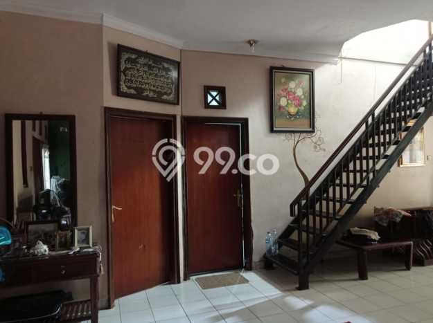 Siap Huni Rumah Mewah 6 Kamar di Duren Sawit Dekat ke Mana Pun Siap Huni Rumah Mewah 6 Kamar di Duren Sawit Dekat ke Mana Pun