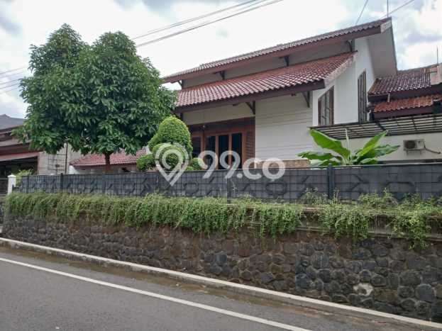 Hunian Mewah LB 350m2 Siap Pakai Desain Elegan di Pondok Bambu, Jakarta Timur Hunian Mewah LB 350m2 Siap Pakai Desain Elegan di Pondok Bambu, Jakarta Timur