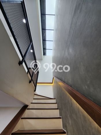 Rumah Modern Minimalis 4 KT Siap Huni di Jagakarsa Rumah Modern Minimalis 4 KT Siap Huni di Jagakarsa