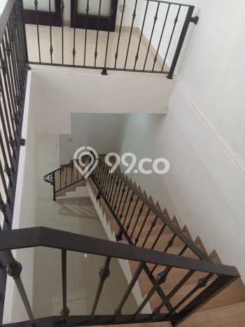 Rumah Minimalis LB/LT 400m2/233m2 Siap Huni Area Pondok Bambu, Jakarta Timur Rumah Minimalis LB/LT 400m2/233m2 Siap Huni Area Pondok Bambu, Jakarta Timur
