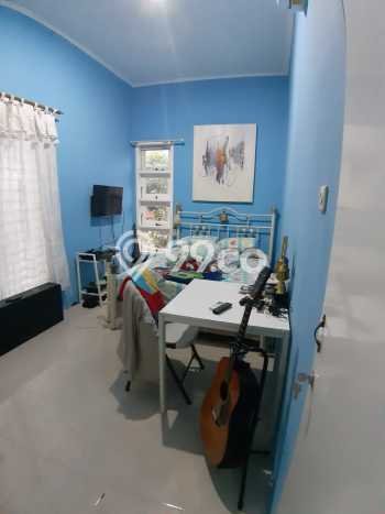 Rumah Modern 5 Kamar LT 157m2 di Cinere Rumah Modern 5 Kamar LT 157m2 di Cinere