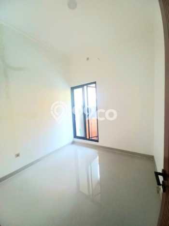 Rumah Strategis Modern Lb 170m2 di Duren Sawit, Jakarta Timur Rumah Strategis Modern Lb 170m2 di Duren Sawit, Jakarta Timur
