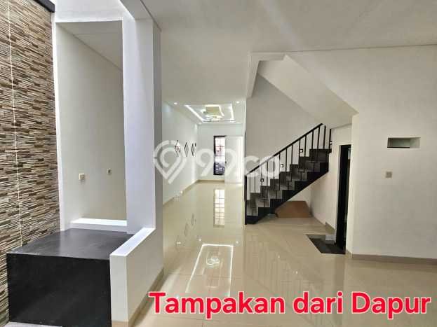 Rumah Luas Asri 3 KT Siap Pakai di Pondok Kelapa Jakarta Timur Rumah Luas Asri 3 KT Siap Pakai di Pondok Kelapa Jakarta Timur