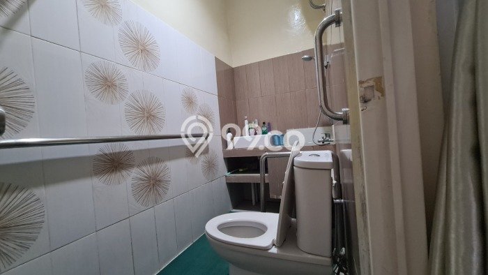 Dijual Rumah Premium dengan Fasilitas Sekitar Komplit di Duren Sawit, Jakarta Timur Dijual Rumah Premium dengan Fasilitas Sekitar Komplit di Duren Sawit, Jakarta Timur