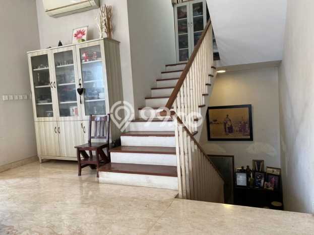 Siap Huni Rumah Mewah 6 Kamar di Cilandak Dekat ke Mana Saja Siap Huni Rumah Mewah 6 Kamar di Cilandak Dekat ke Mana Saja