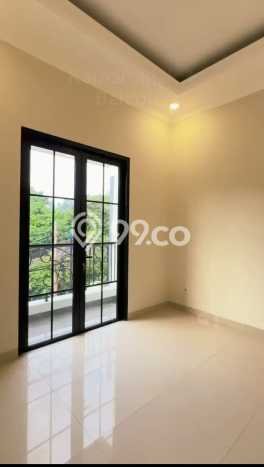 Hot Offer Hunian Mewah Ideal dan Luas di Duren Sawit, Jakarta Timur Hot Offer Hunian Mewah Ideal dan Luas di Duren Sawit, Jakarta Timur