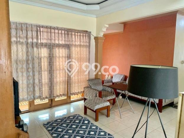 Jual Rumah Luas Elegan Dengan View Eksklusif di Utan Kayu, Jakarta Timur Jual Rumah Luas Elegan Dengan View Eksklusif di Utan Kayu, Jakarta Timur
