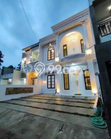 Hunian Cantik Modern Lb 110m2 di Duren Sawit, Jakarta Timur Hunian Cantik Modern Lb 110m2 di Duren Sawit, Jakarta Timur