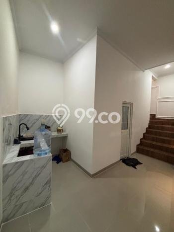 Rumah Modern 3 KT di Jatiwaringin Bekasi Semi Furnished Rumah Modern 3 KT di Jatiwaringin Bekasi Semi Furnished