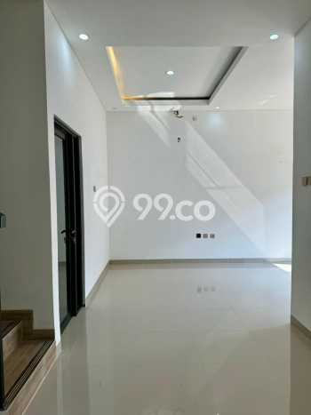 Rumah Luas Asri 3 KT Siap Pakai di Cinere Jakarta Selatan Rumah Luas Asri 3 KT Siap Pakai di Cinere Jakarta Selatan