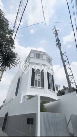 Rumah Luxury Modern Siap Huni di Kemang Jakarta Selatan Rumah Luxury Modern Siap Huni di Kemang Jakarta Selatan