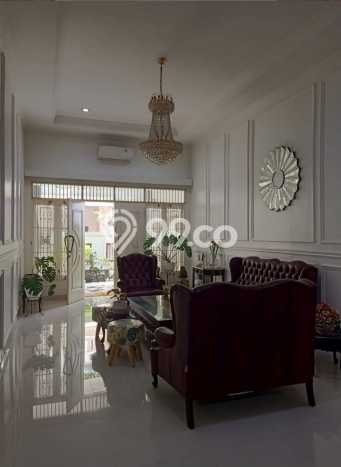 Rumah Mewah LB 250m2 Siap Huni Desain Elegan di Utan Kayu, Jakarta Timur Rumah Mewah LB 250m2 Siap Huni Desain Elegan di Utan Kayu, Jakarta Timur