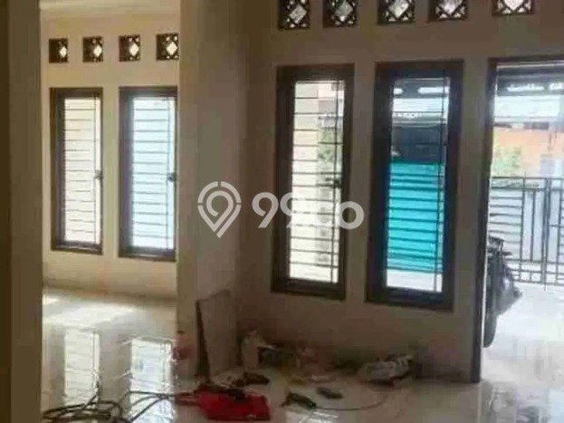 Rumah Luas Asri 4 KT Siap Pakai di Pondok Kelapa Jakarta Timur Rumah Luas Asri 4 KT Siap Pakai di Pondok Kelapa Jakarta Timur