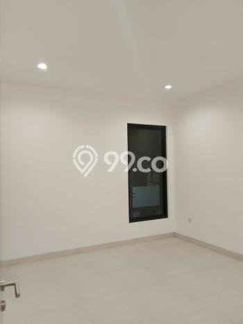 Hot Offer Hunian Mewah Ideal dan Luas di Duren Sawit, Jakarta Timur Hot Offer Hunian Mewah Ideal dan Luas di Duren Sawit, Jakarta Timur