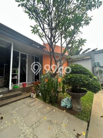 Rumah Elit Modern Tanpa Renovasi di Pondok Bambu Jakarta Timur Rumah Elit Modern Tanpa Renovasi di Pondok Bambu Jakarta Timur