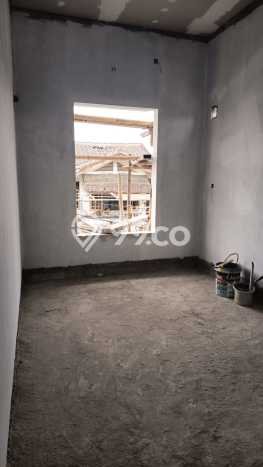 For Sale Hunian Rumah Terawat 3 Kamar di Pondok Bambu, Jakarta Timur For Sale Hunian Rumah Terawat 3 Kamar di Pondok Bambu, Jakarta Timur