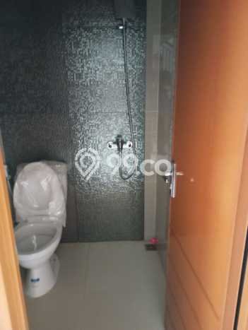 For Sale Rumah 4 Kamar Lokasi Ideal Bagus dan Strategis di Kramat Jati For Sale Rumah 4 Kamar Lokasi Ideal Bagus dan Strategis di Kramat Jati